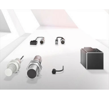  Индуктивный датчик расстояния Balluff BAW M18ME-UAC50B-BP05